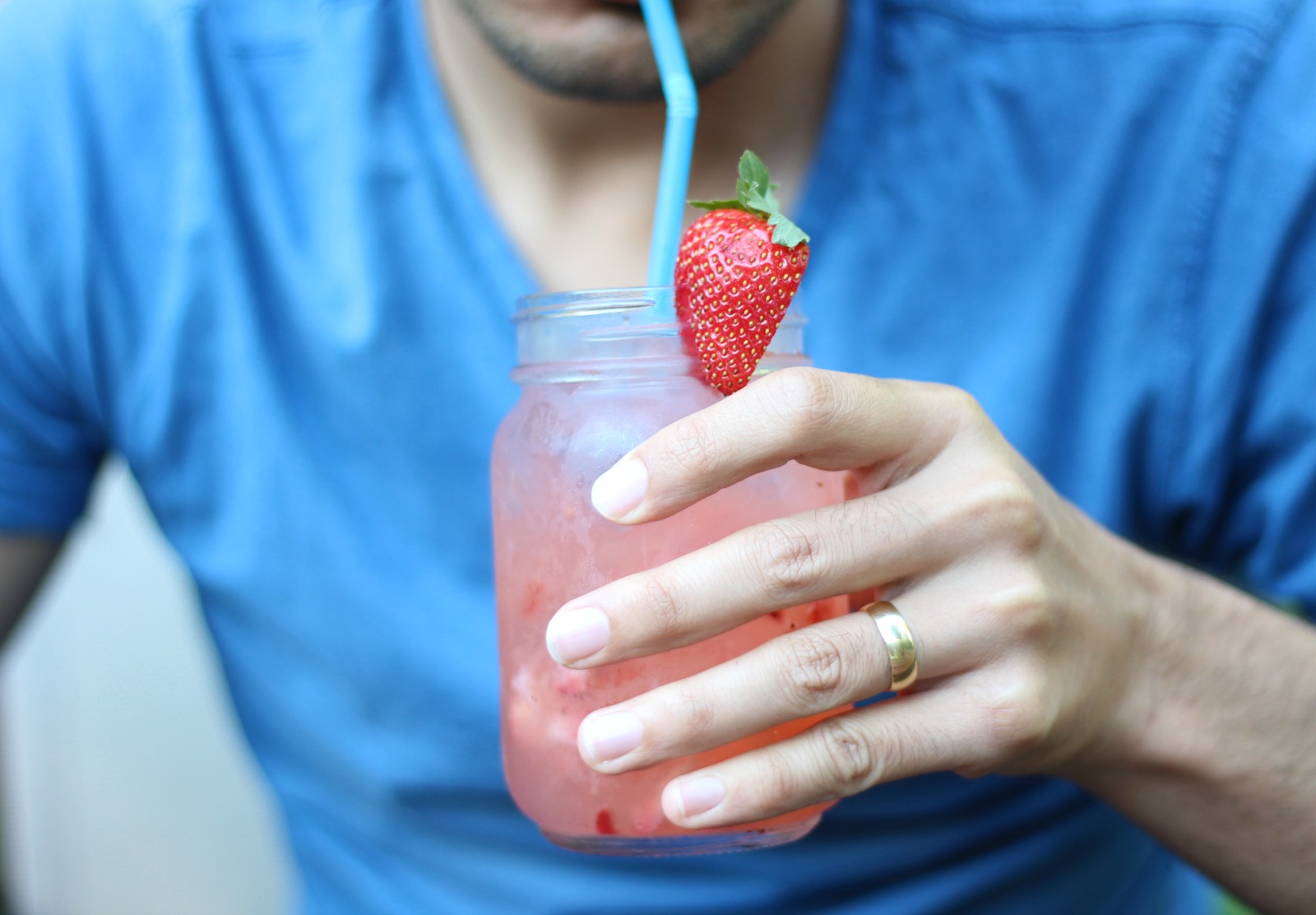 spiked strawberry lemonade