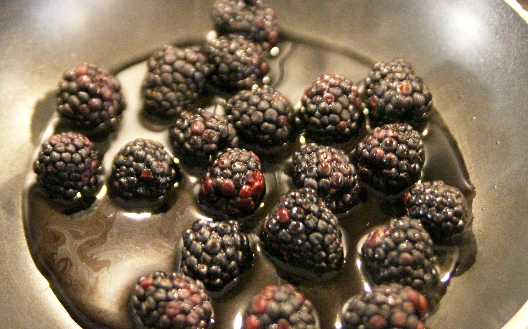 vinegar-blackberries