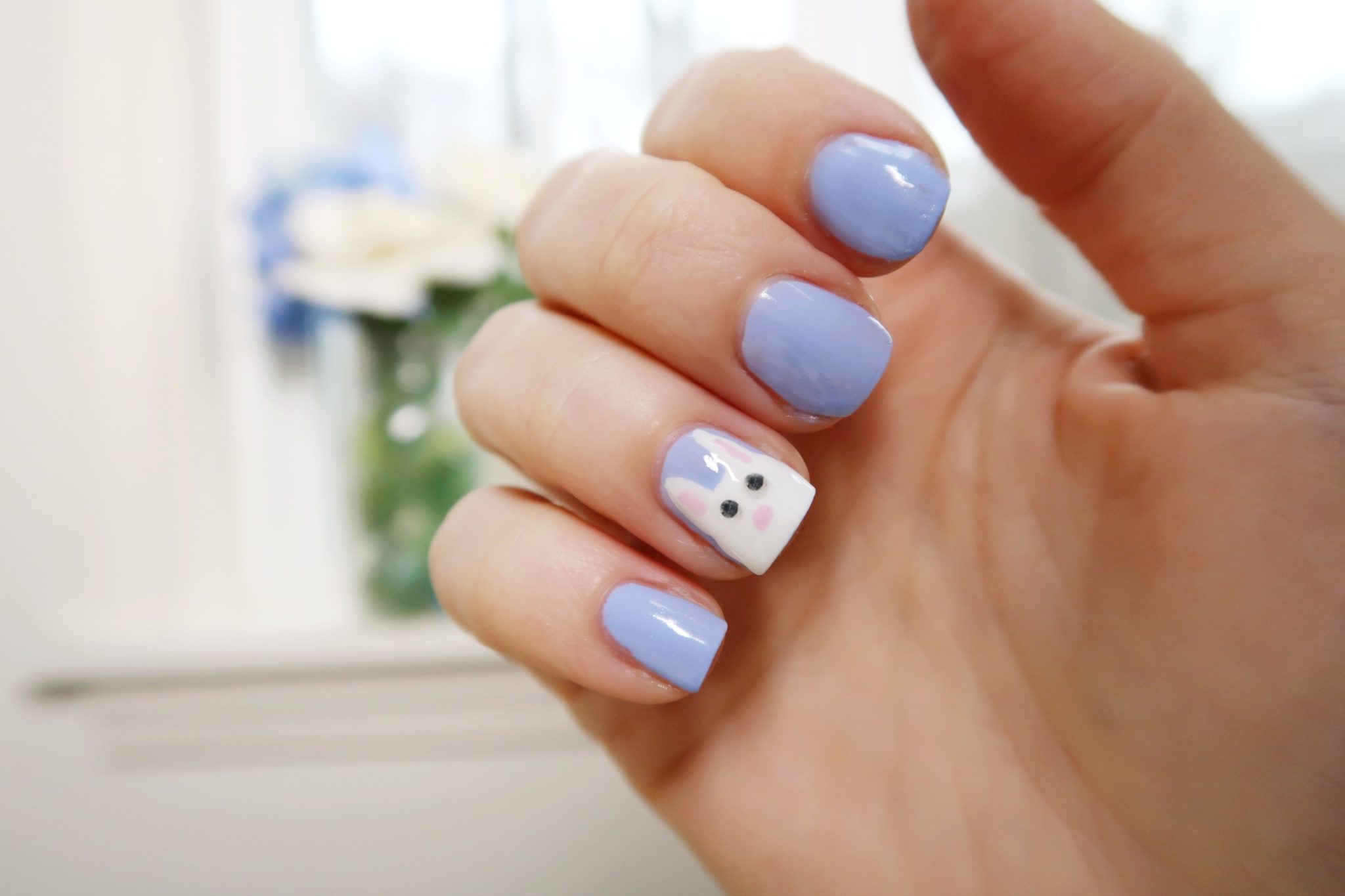 Nail Art Step by Step: Hopping Easter Bunnies